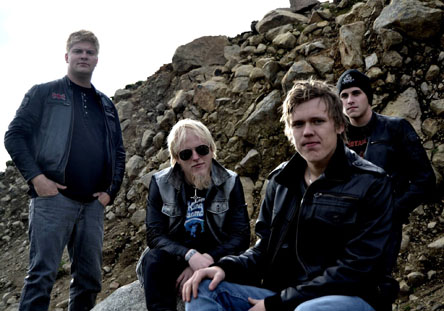 http://www.thrash.su/images/duk/CRITICAL SOLUTION - band.jpg